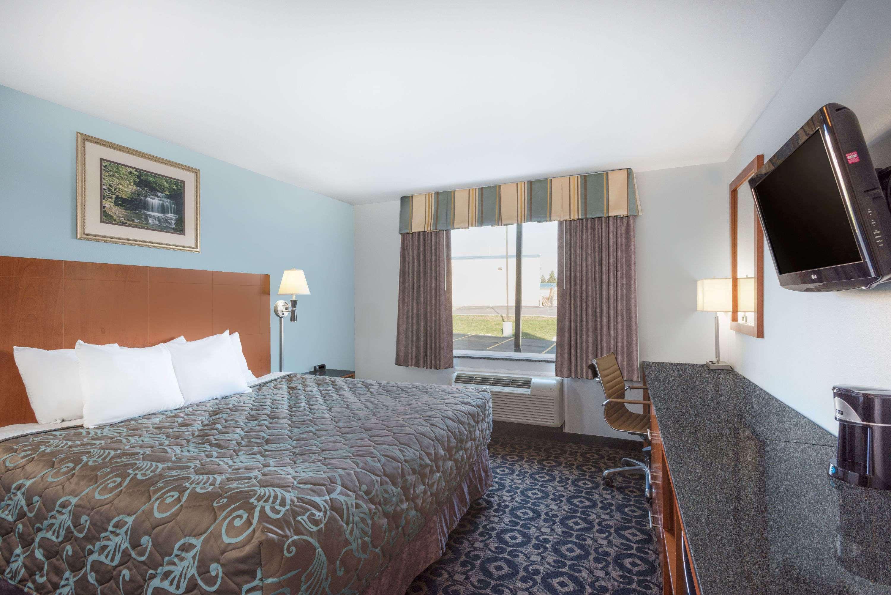 Days Inn By Wyndham Watertown Fort Drum Evans Mills Exterior foto